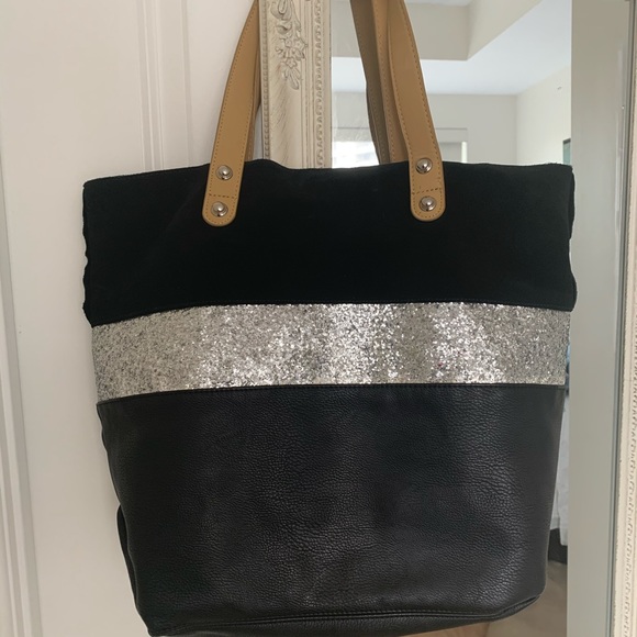 Steve Madden tote size bag - Picture 1 of 11